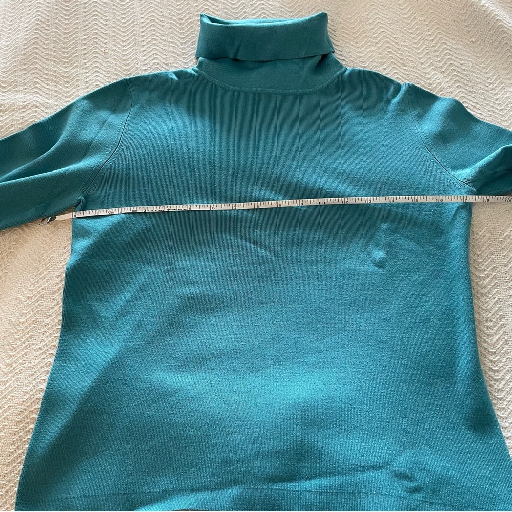 VINTAGE Sigrid Olsen Teal Silk Blend Turtleneck- Luxe Classic Size Small 💎 - Picture 7 of 14